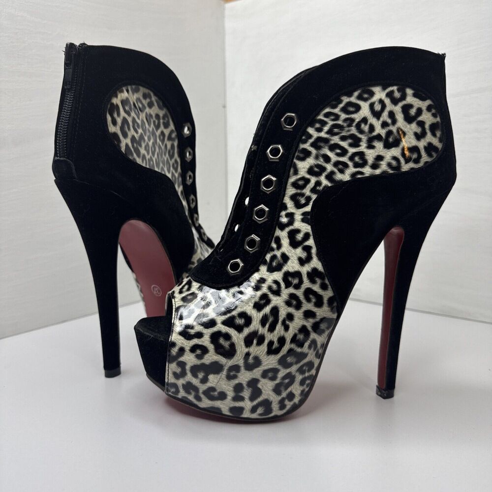 Shoe Girls Fashion healed boots, open toe.